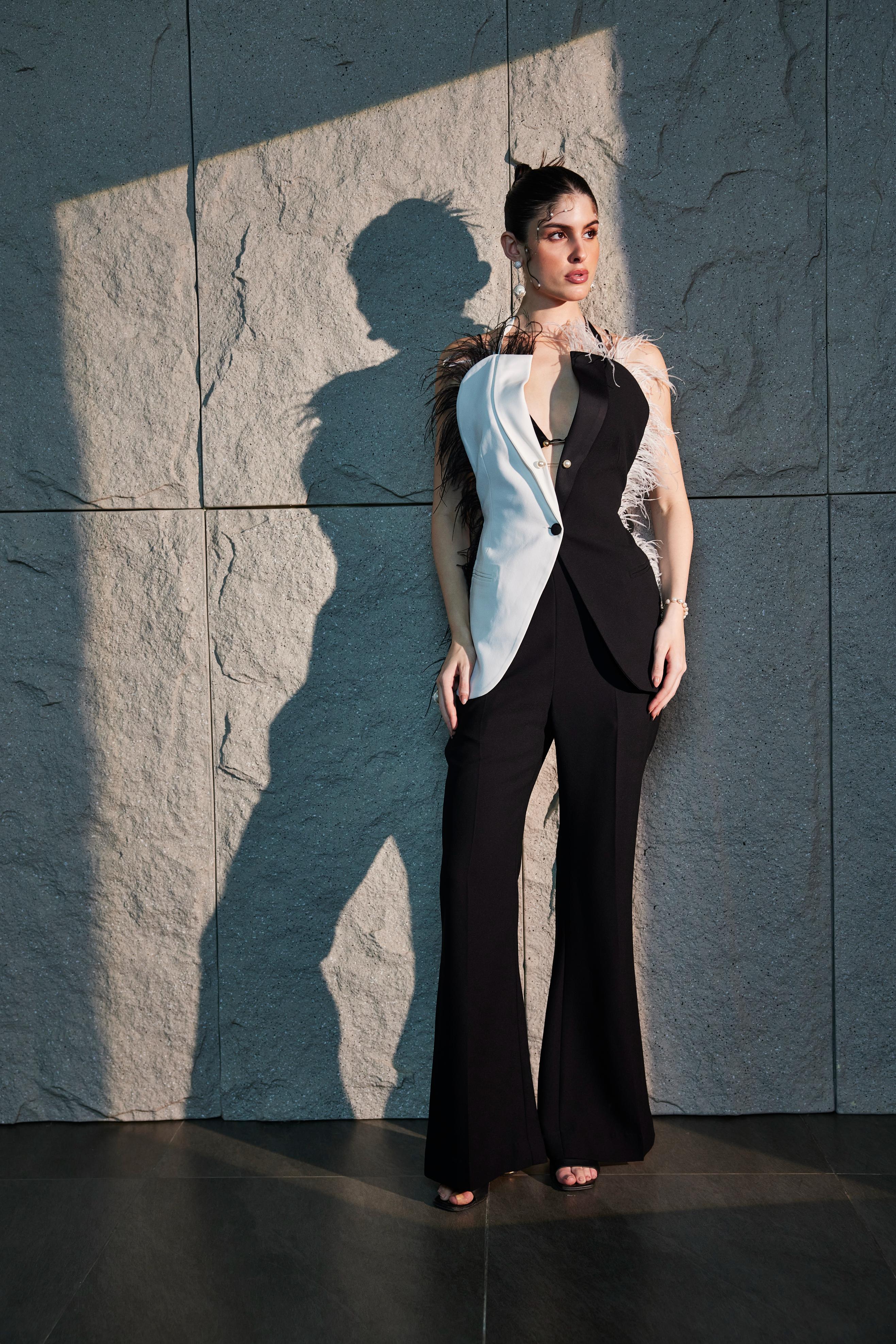 Dual Color Feather Backless Jacket & Pant Set